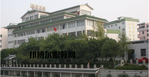 桂林衛(wèi)生學(xué)校2020年報(bào)名條件、招生要求、招生對(duì)象
