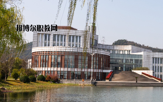 蘇州經(jīng)貿(mào)職業(yè)技術(shù)學院怎么樣、好不好