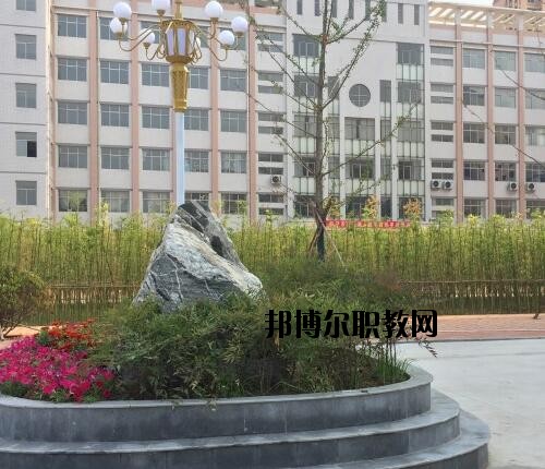 商丘中等專(zhuān)業(yè)學(xué)校怎么樣、好不好
