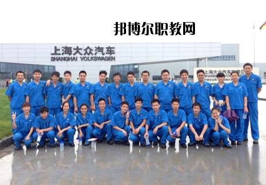 萍鄉(xiāng)工業(yè)中等專業(yè)學(xué)校2020年報名條件、招生要求、招生對象