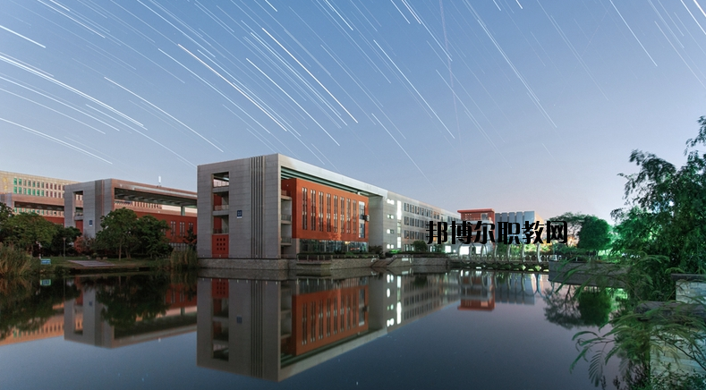 南京航空航天大學(xué)2020年報名條件、招生要求、招生對象