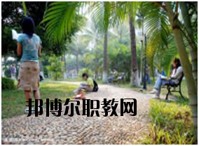 瀾滄縣職業(yè)高級(jí)中學(xué)2020年報(bào)名條件、招生要求、招生對(duì)象