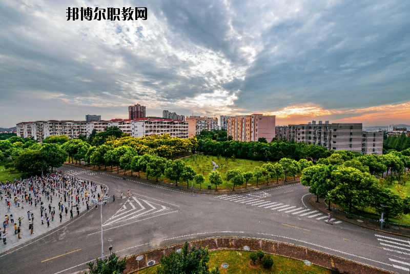 江蘇建筑職業(yè)技術(shù)學(xué)院怎么樣、好不好
