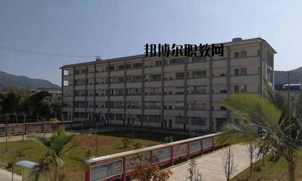 西盟縣職業(yè)高級中學(xué)2020年報(bào)名條件、招要求、招生對象