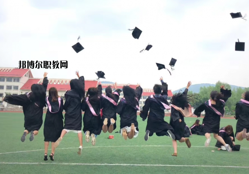 江蘇建康職業(yè)學(xué)院2020年報(bào)名條件、招生要求、招生對象