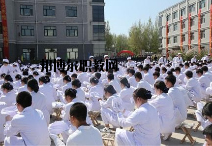 焦作護理學(xué)校2021年報名條件、招生要求、招生對象