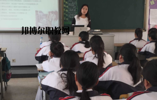 嘉峪關(guān)職業(yè)中等專業(yè)學(xué)校2020年報名條件、招生要求、招生對象