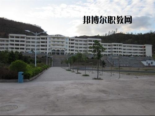 保山隆陽(yáng)區(qū)職業(yè)技術(shù)學(xué)校2020年學(xué)費(fèi)、收費(fèi)多少