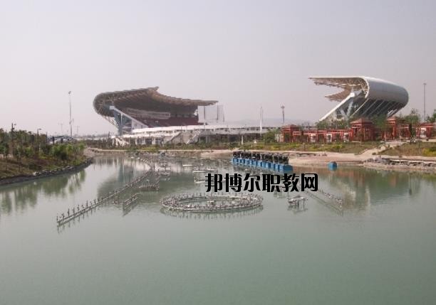 荊門(mén)現(xiàn)代學(xué)校2020年報(bào)名條件、招生要求、招生對(duì)象