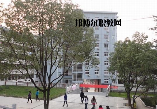 ?？德毥讨行膶W(xué)校2020年宿舍條件