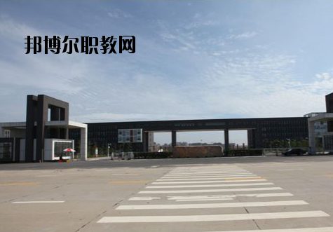 江西建設(shè)工程學(xué)校2020年報(bào)名條件、招生要求、招生對(duì)象