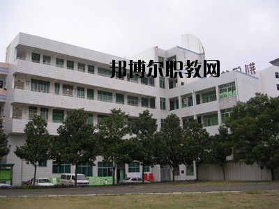 荊門財(cái)經(jīng)學(xué)校2020年報(bào)名條件、招生要求、招生對(duì)象