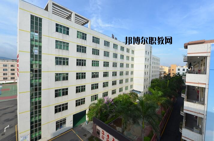 深圳寶山技工學校2020年報名條件、招生要求、招生對象