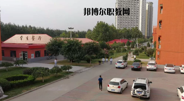 秦皇島渤?？萍贾械葘?zhuān)業(yè)學(xué)校