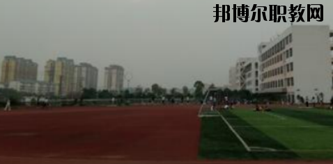 柳州鹿寨職業(yè)教育中心2020年報(bào)名條件、招生要求、招生對象