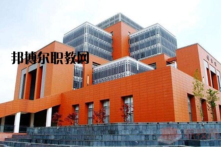 綿竹職業(yè)中專學校2020年報名條件、招生要求、招生對象