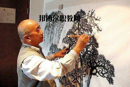 河南工藝美術(shù)學(xué)校2021年學(xué)費、收費多少