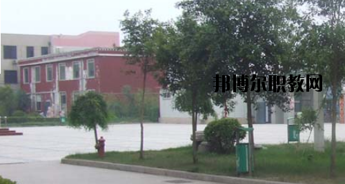 鄭州商貿(mào)技師學(xué)院2021年報(bào)名條件、招生要求、招生對(duì)象