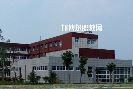 天長工業(yè)學(xué)校2020年報(bào)名條件、招生要求、招生對象