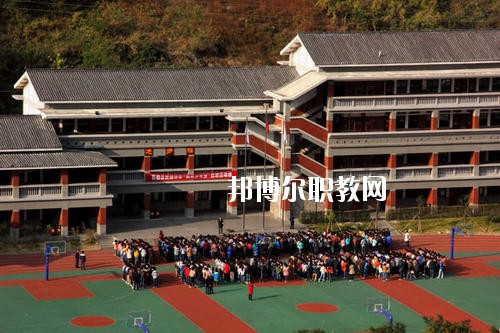 四川石棉職業(yè)高級(jí)中學(xué)怎么樣、好不好