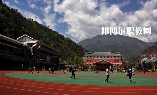 四川石棉職業(yè)高級(jí)中學(xué)2020年報(bào)名條件、招生要求、招生對象
