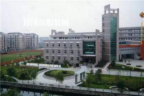 樂(lè)至縣回瀾職業(yè)中學(xué)2020年報(bào)名條件、招生要求、招生對(duì)象