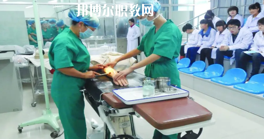甘肅省臨夏州職業(yè)技術(shù)學校2020年報名條件、招生要求、招生對象