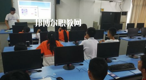 蘭州紅古區(qū)職教中心2020年報(bào)名條件、招生要求、招生對象