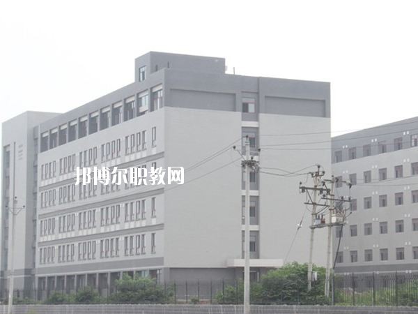 河南女子職業(yè)學(xué)院中專部2021年學(xué)費(fèi)、收費(fèi)多少