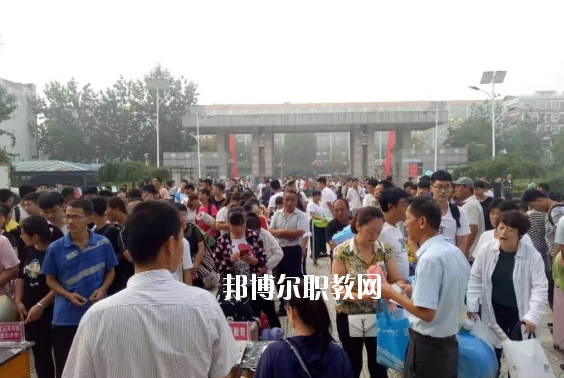 青縣職業(yè)技術(shù)教育中心2020年報(bào)名條件、招生要求、招生對象