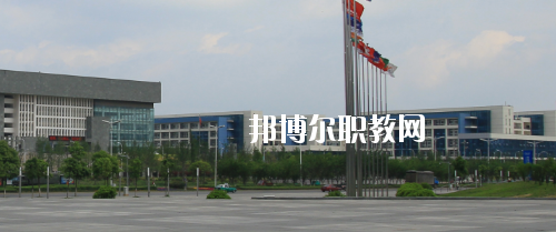 貴陽(yáng)職業(yè)技術(shù)學(xué)院中職部2020年報(bào)名條件、招生要求、招生對(duì)象