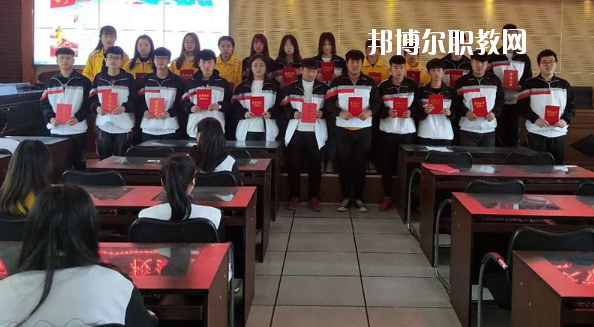 承德科技管理工程學(xué)校2020年報(bào)名條件、招生要求、招生對(duì)象