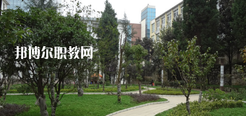 貴陽白云區(qū)職業(yè)技術(shù)學(xué)校2020年報名條件、招生要求、招生對象