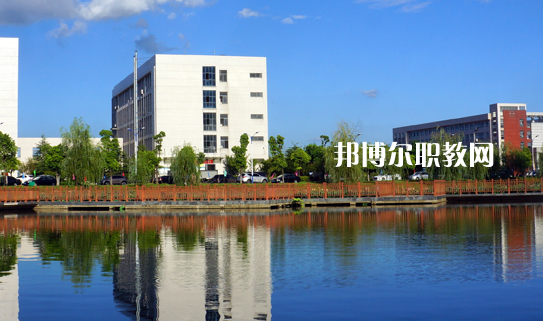 安徽銅陵技師學(xué)院怎么樣、好不好