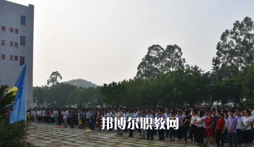 德慶縣中等職業(yè)學校2021年學費、收費多少