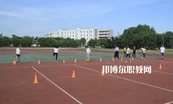 吳川職業(yè)高級(jí)中學(xué)2021年報(bào)名條件、招生要求、招生對(duì)象