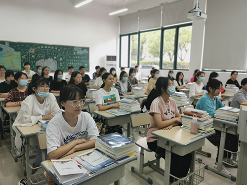 蘇州旅游與財經(jīng)高等職業(yè)技術(shù)學(xué)校2021年學(xué)費、收費多少