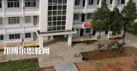 黟縣職業(yè)學(xué)校2021年報(bào)名條件、招生要求、招生對(duì)象 