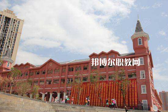自貢旅游職業(yè)高級中學2021年招生錄取分數線
