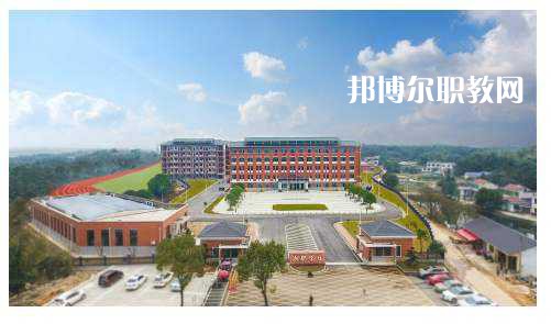 成都鐵路技工學(xué)校2021年招生錄取分?jǐn)?shù)線(xiàn)