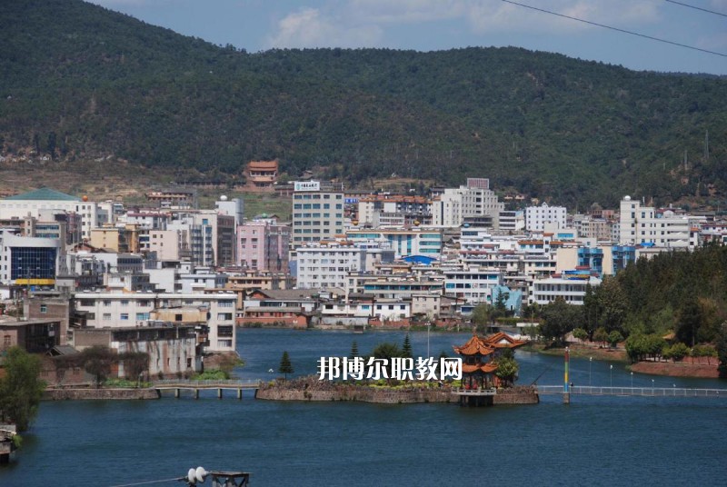 牟定縣職業(yè)高級(jí)中學(xué)2021年招生錄取分?jǐn)?shù)線(xiàn)
