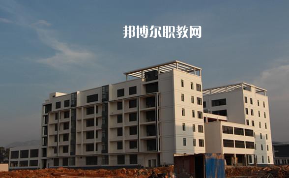 紅河州衛(wèi)生學(xué)校2021年學(xué)費、收費多少