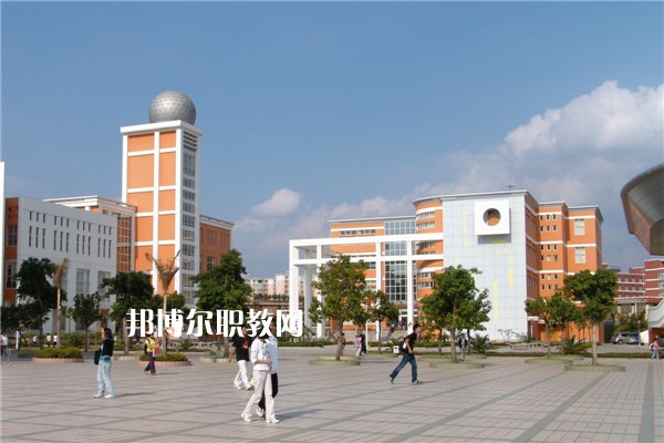 蒙自職業(yè)高級中學(xué)2021年報(bào)名條件、招生要求、招生對象