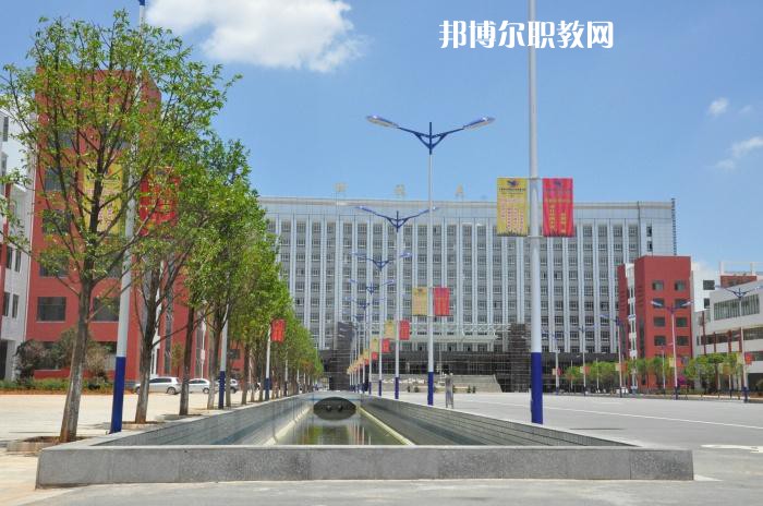 昆明醫(yī)藥職業(yè)技術(shù)學(xué)校2021年報名條件、招生要求、招生對象