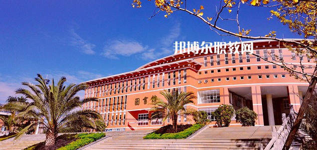 保山中醫(yī)藥高等?？茖W校地址在哪里