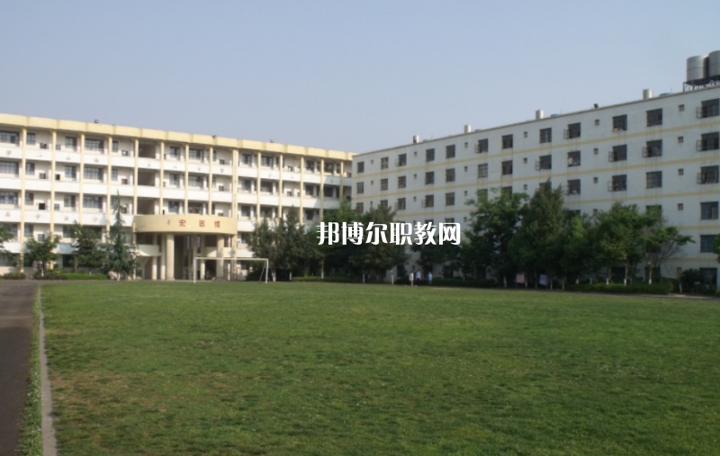 昆明財(cái)經(jīng)管理學(xué)校2021年學(xué)費(fèi)、收費(fèi)多少
