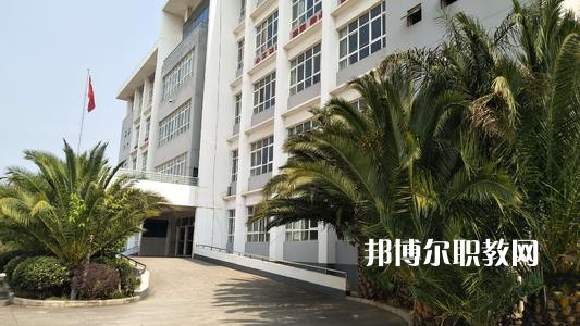 晉寧職業(yè)高級中學(xué)2021年報名條件、招生要求、招生對象