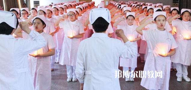 云南中醫(yī)藥中等專(zhuān)業(yè)學(xué)校怎么樣、好不好
