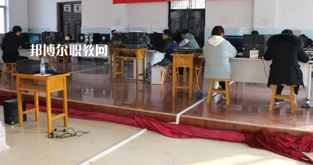 靈臺(tái)縣職業(yè)中等專(zhuān)業(yè)學(xué)校2022年招生辦聯(lián)系電話(huà)