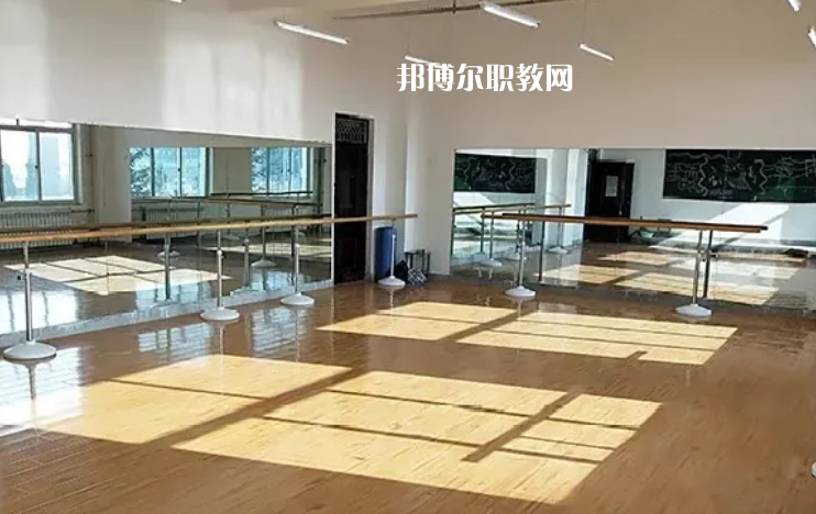 甘肅東方航空高鐵學(xué)校2022年報名條件、招生要求、招生對象 
